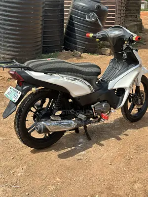 TVS Neo NX 2025 White