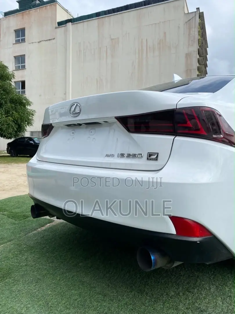 Lexus IS 2014 White