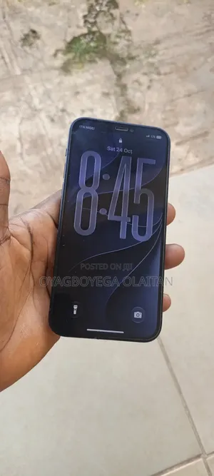 Apple iPhone 12 64 GB Black