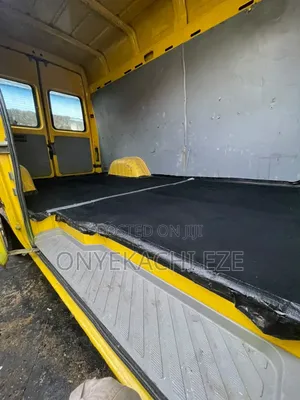 Volkswagen LT 2005 Yellow