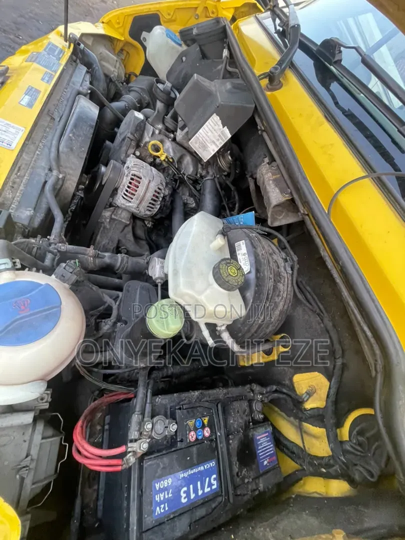 Volkswagen LT 2005 Yellow