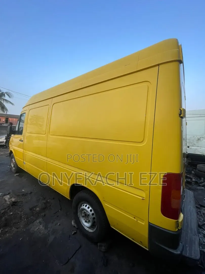 Volkswagen LT 2005 Yellow