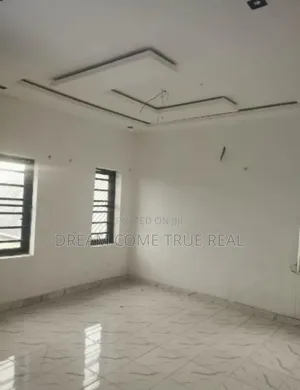 Mini Flat in In Estate, Bogije for rent