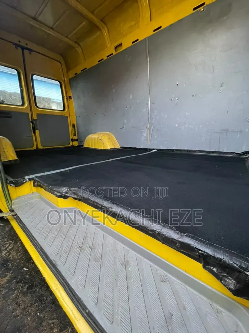 Volkswagen LT 2005 Yellow