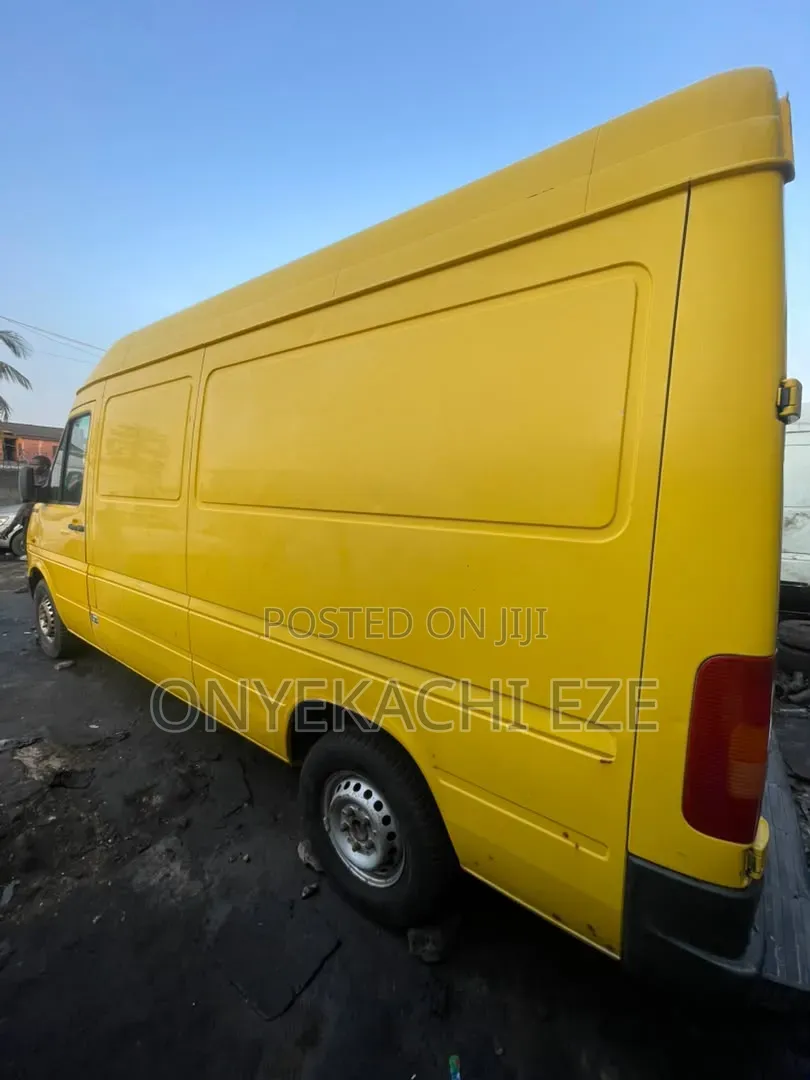 Volkswagen LT 2005 Yellow