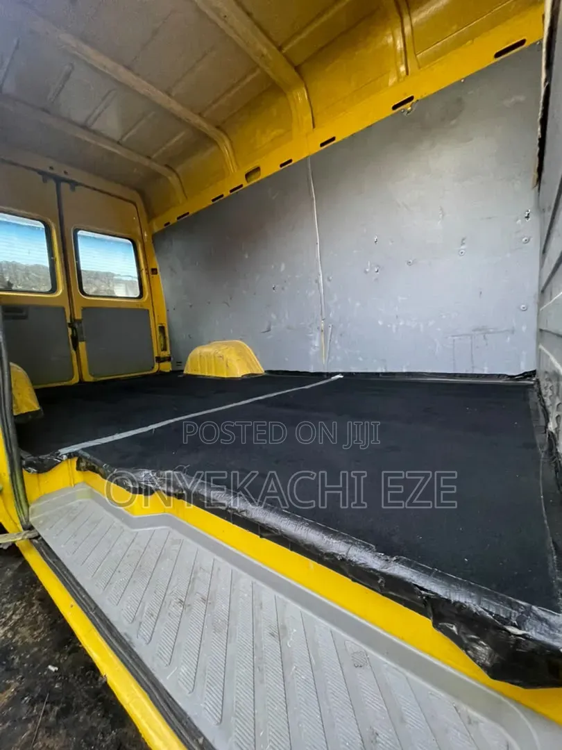 Volkswagen LT 2005 Yellow