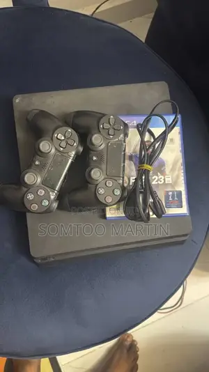 PS4 Game Console