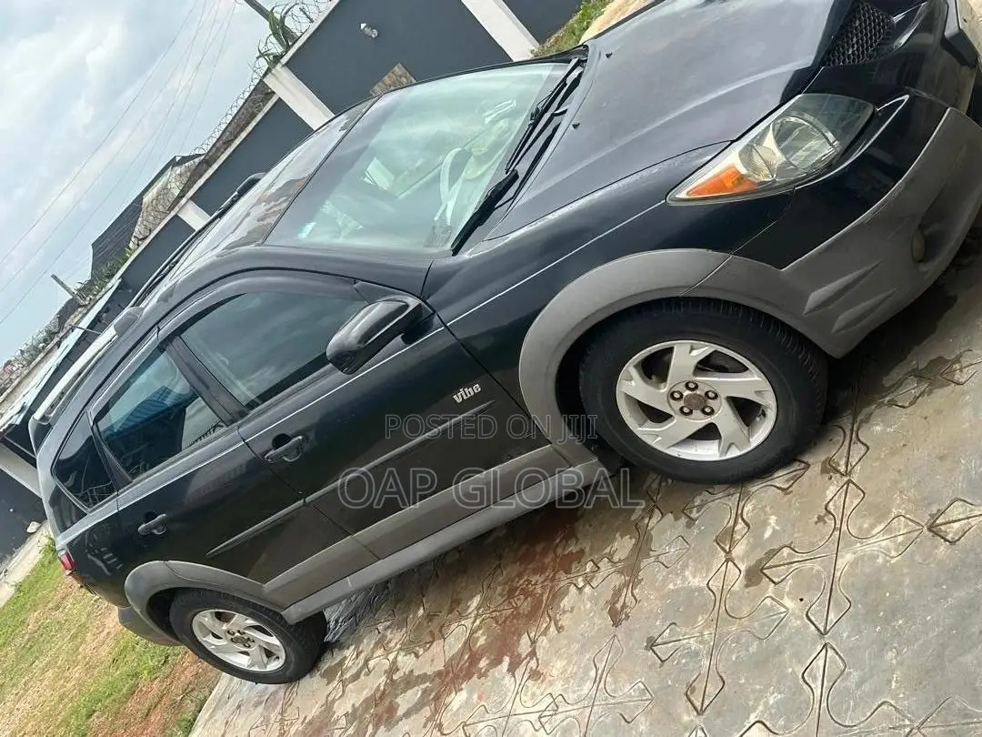 Pontiac Vibe Automatic 2004 Gray