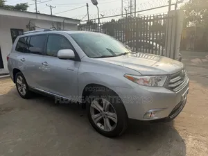 Toyota Highlander Limited 2012 Silver