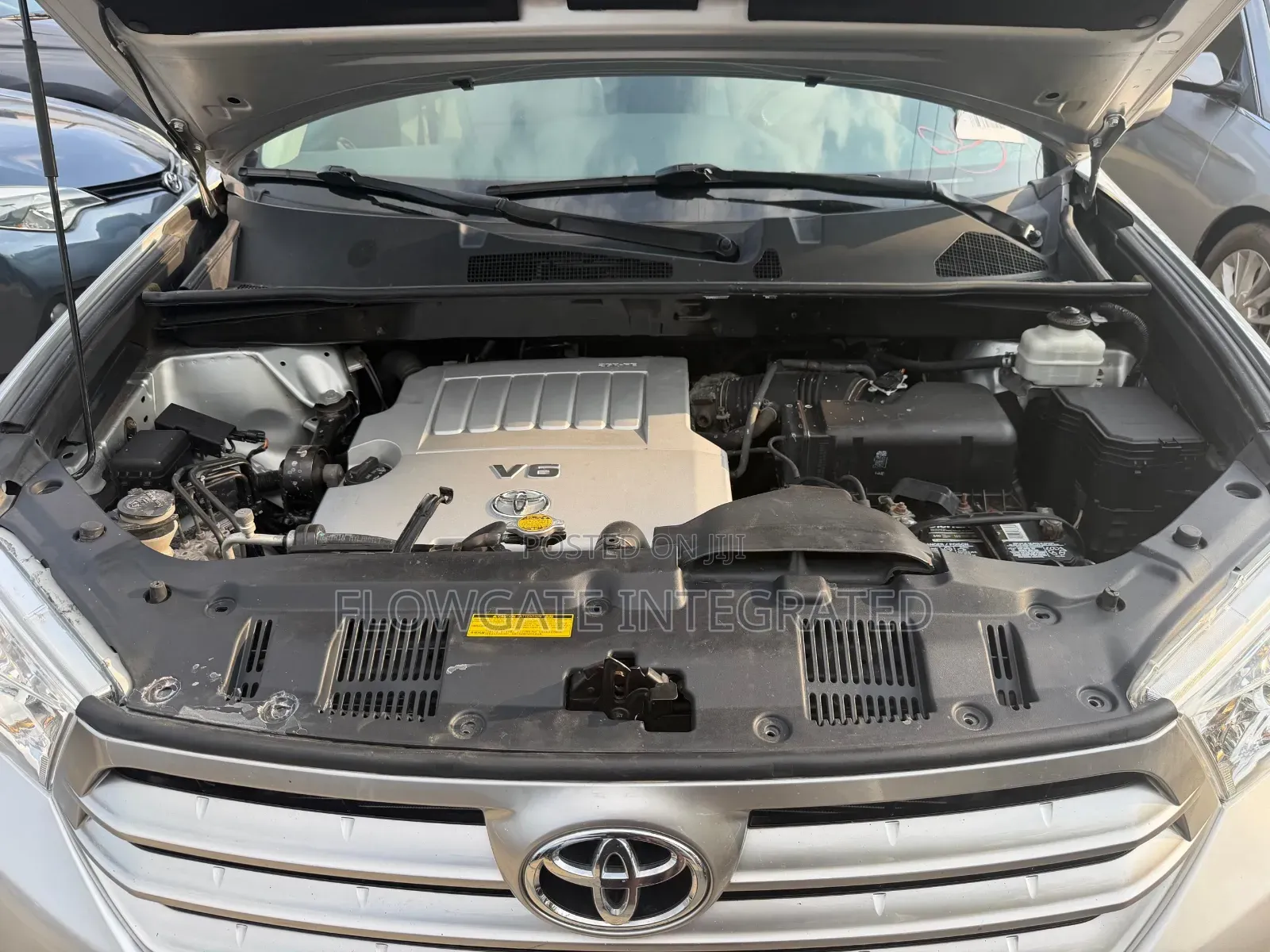 Toyota Highlander Limited 2012 Silver