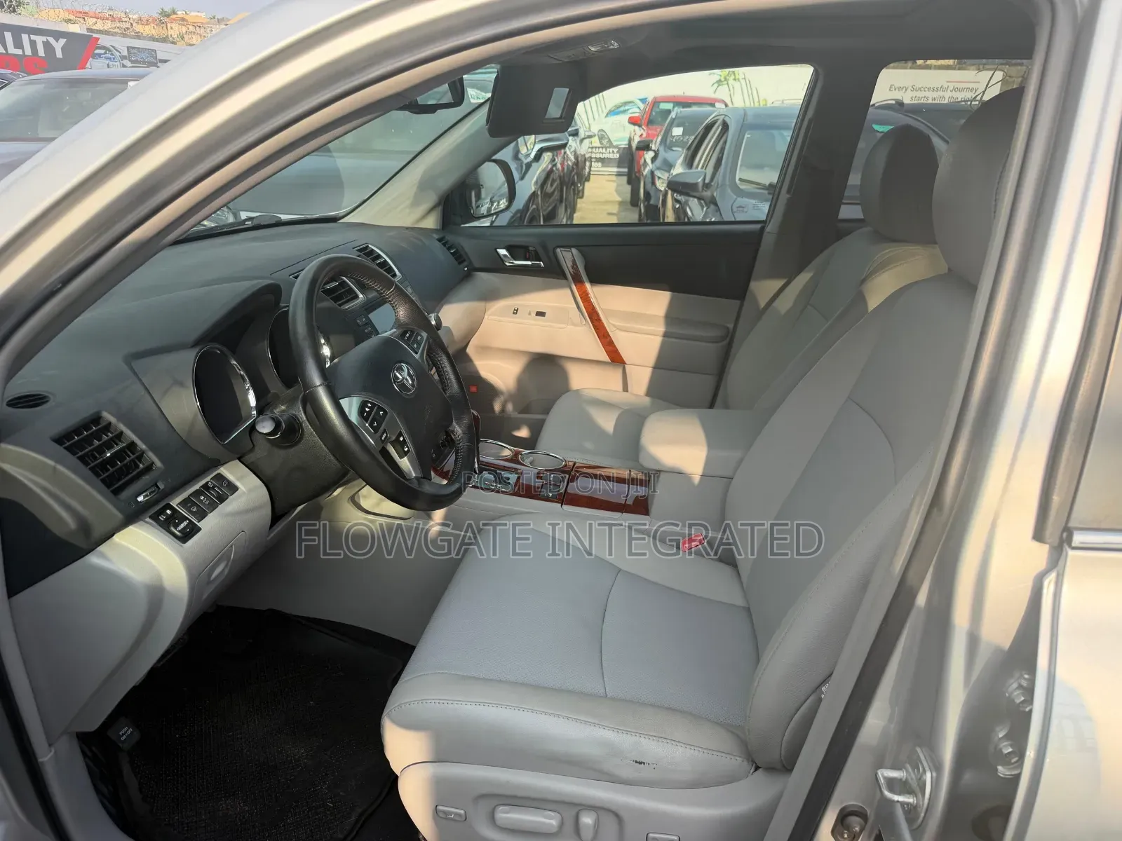 Toyota Highlander Limited 2012 Silver