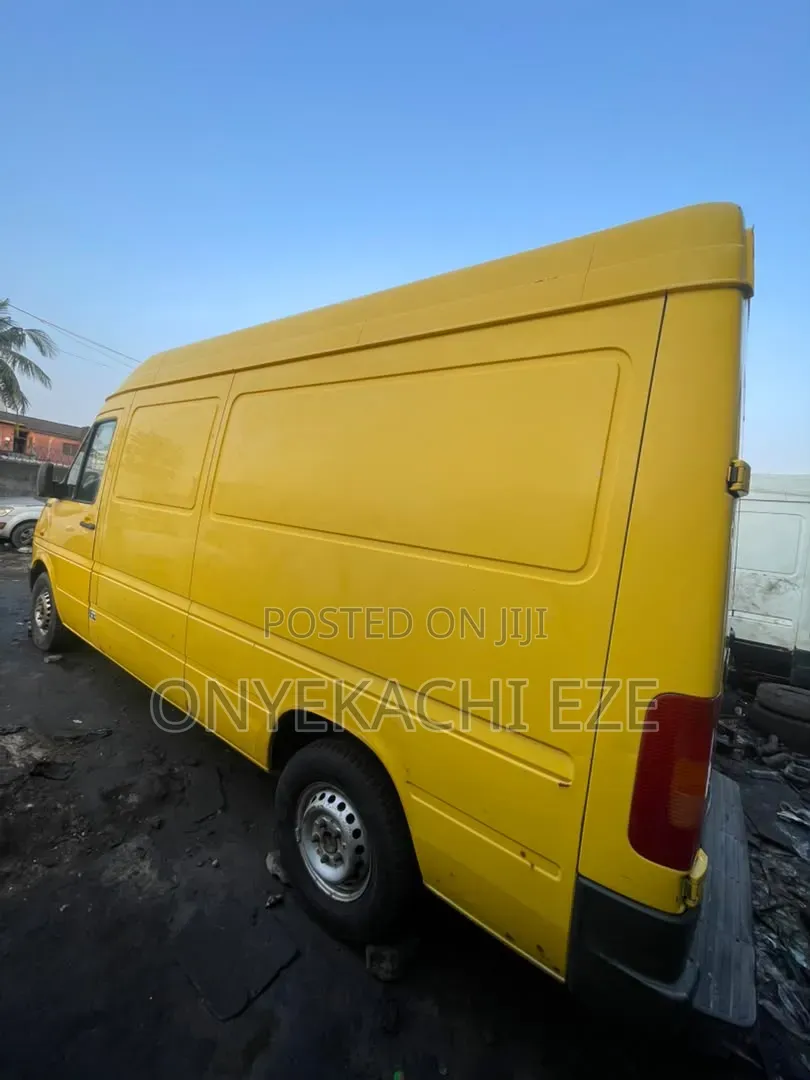 Volkswagen LT 2005 Yellow