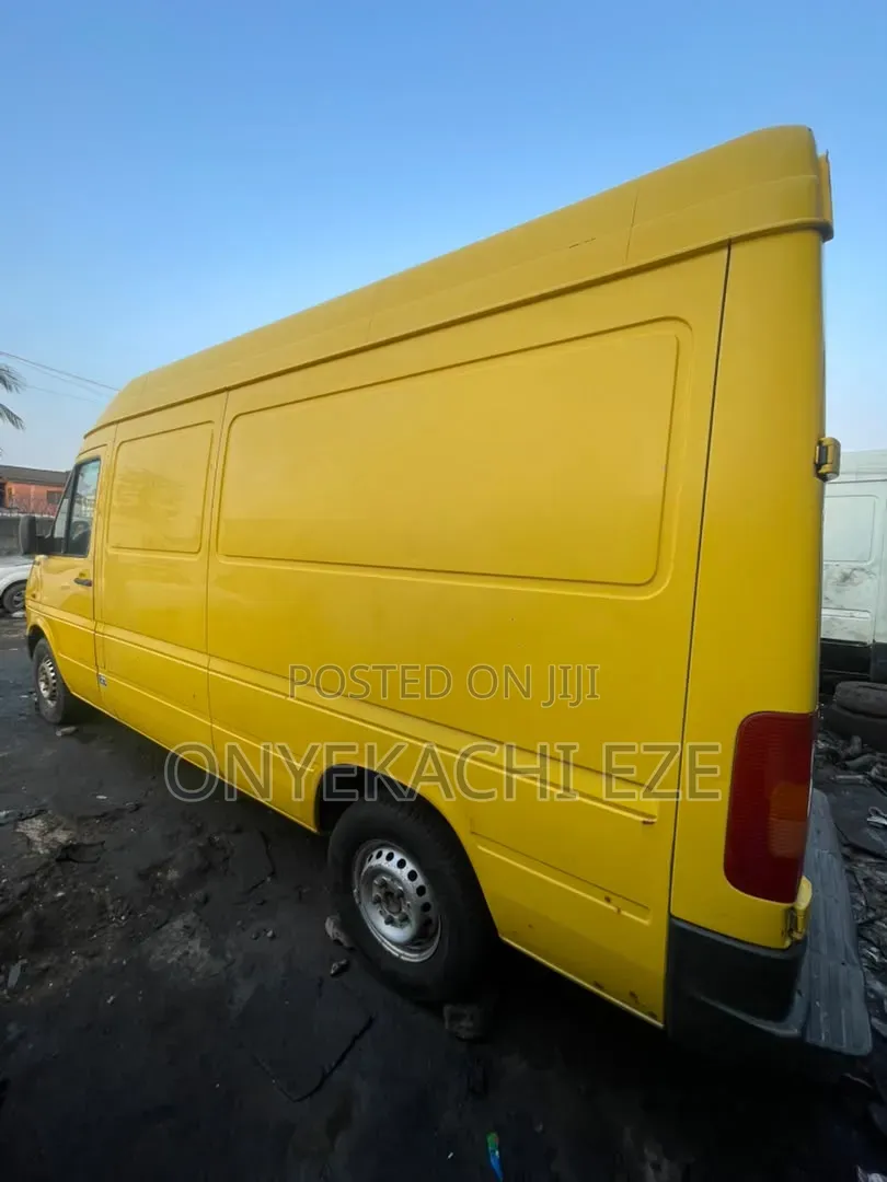 Volkswagen LT 2005 Yellow