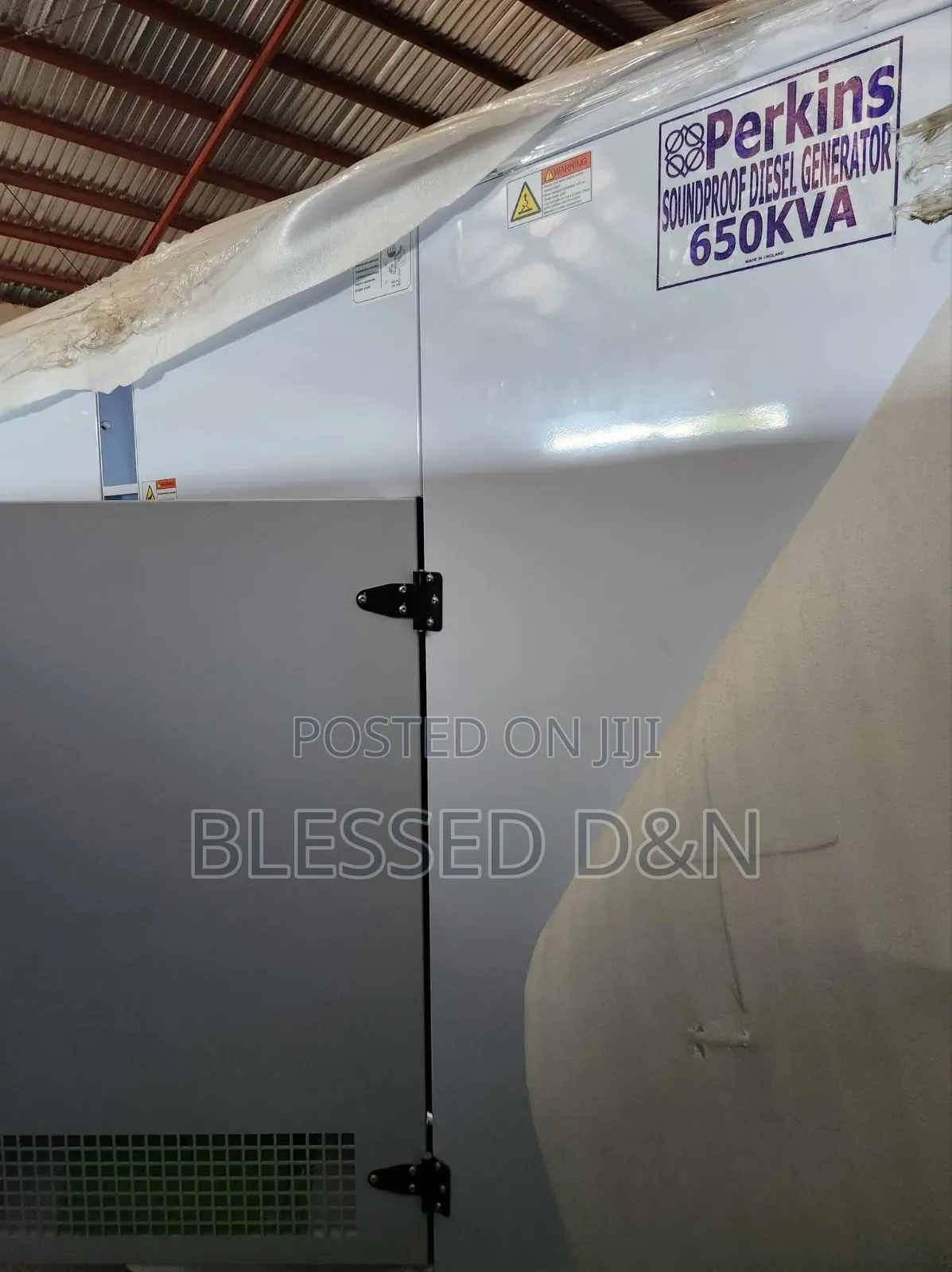 650kva Perkins Soundproof Diesel Engine