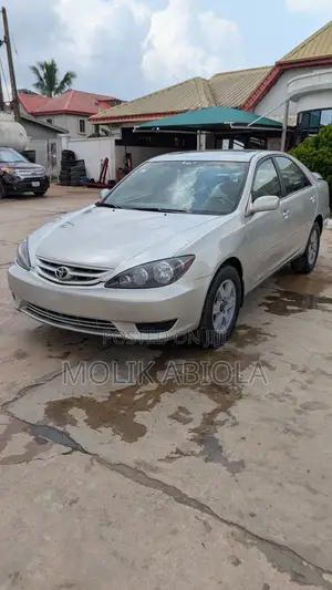 Toyota Camry SE 4dr Sedan (2.4L 4cyl 5A) 2006 Silver