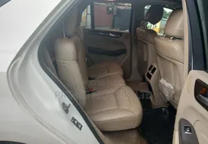 Mercedes-Benz M Class 2012 White