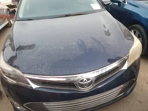 Toyota Avalon XLE Sedar FWD (3.5L 6cyl 6A) 2013 Blue
