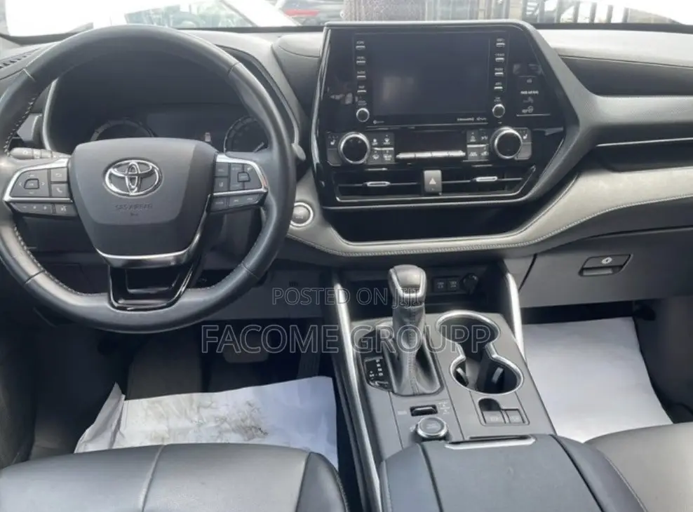 Toyota Highlander 2022 White