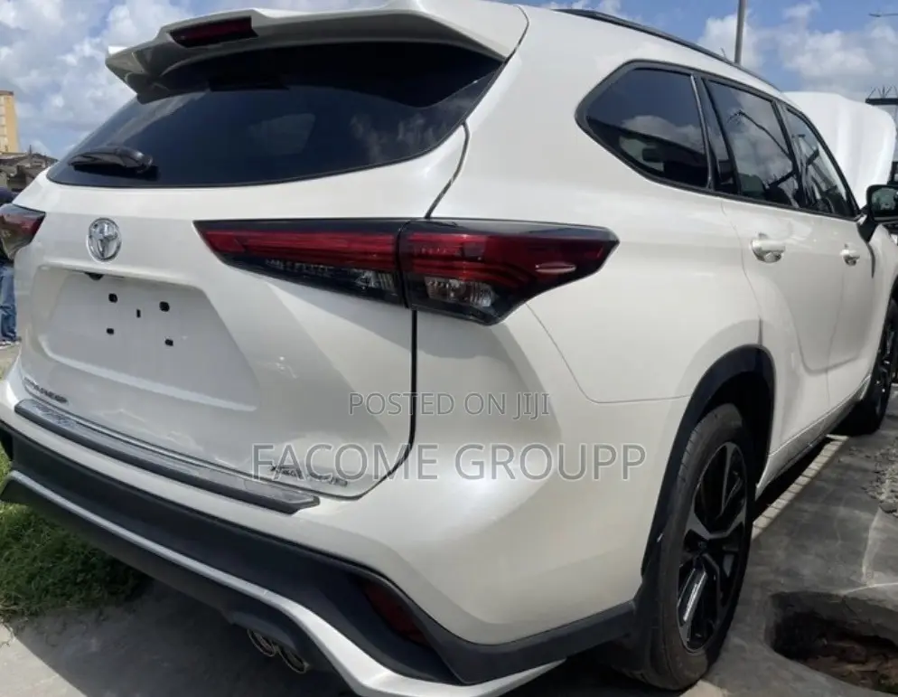 Toyota Highlander 2022 White