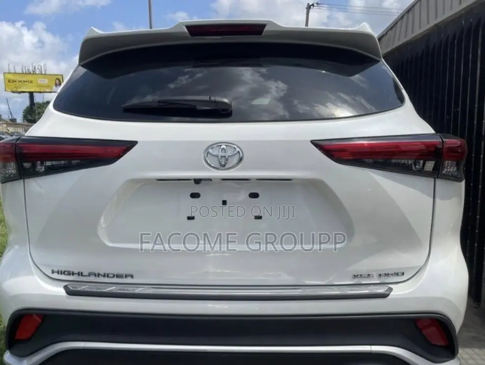 Toyota Highlander 2022 White