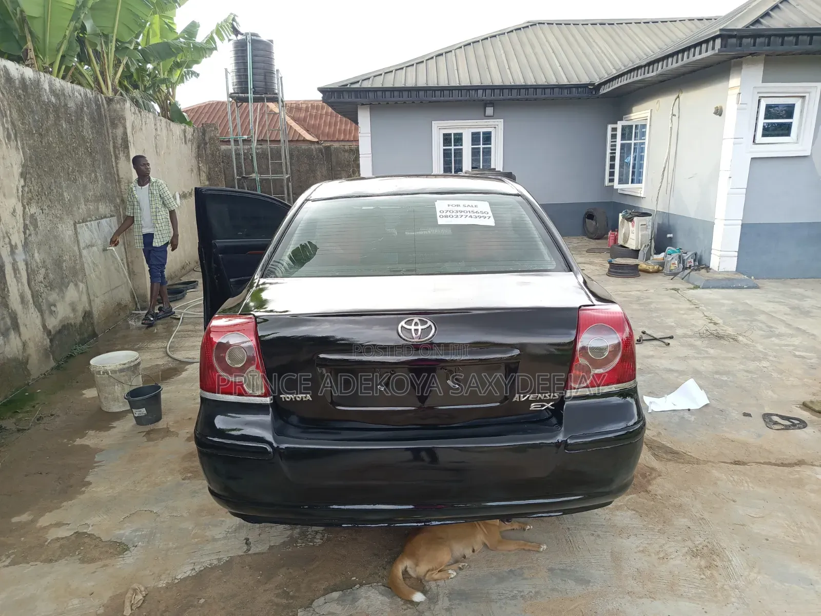Sharp Toyota Avensis
