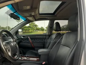 Toyota Highlander SE 2012 Silver
