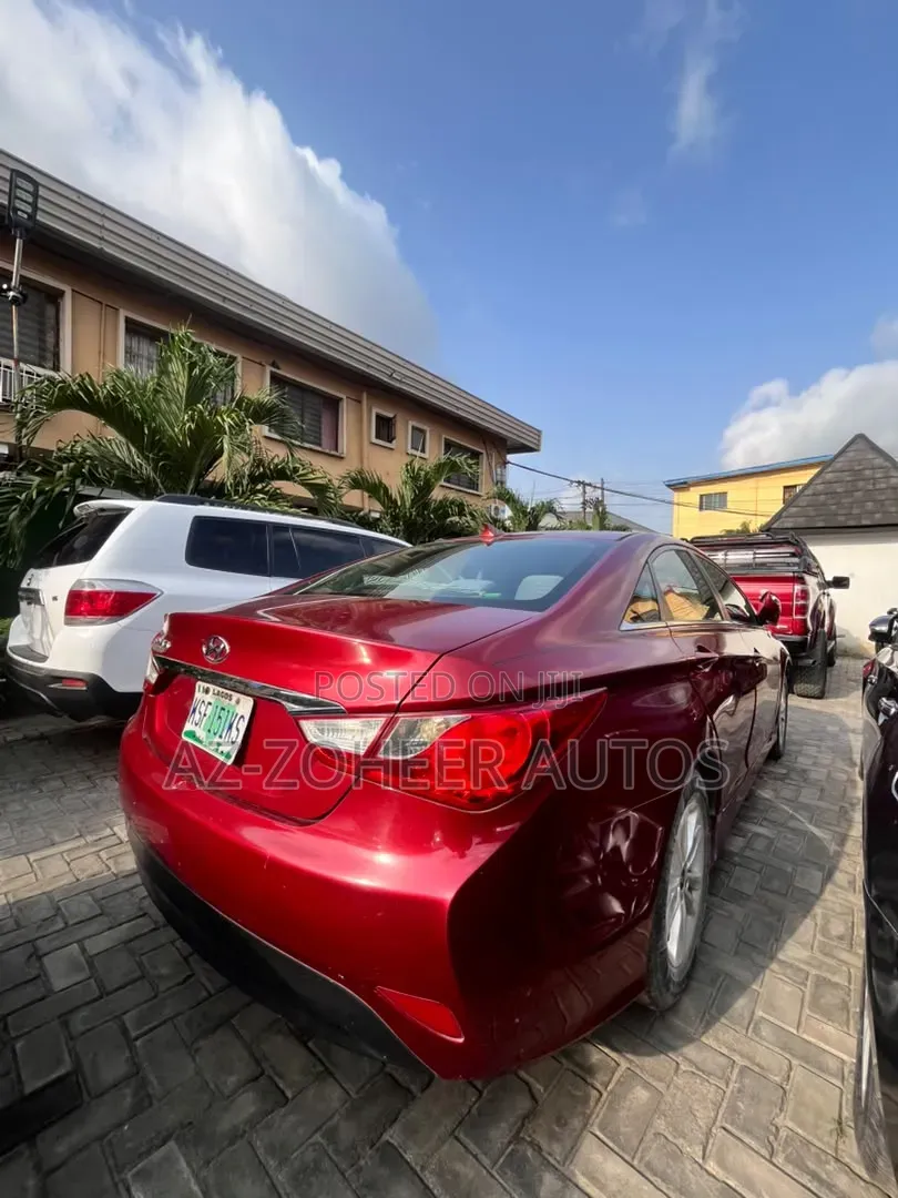 Hyundai Sonata 2014 Red