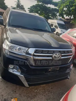 Toyota Land Cruiser 4.5 V8 VXR 2015 Black