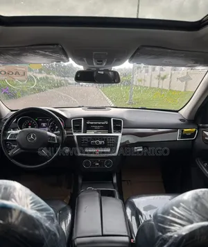 Mercedes-Benz M Class 2015 Black