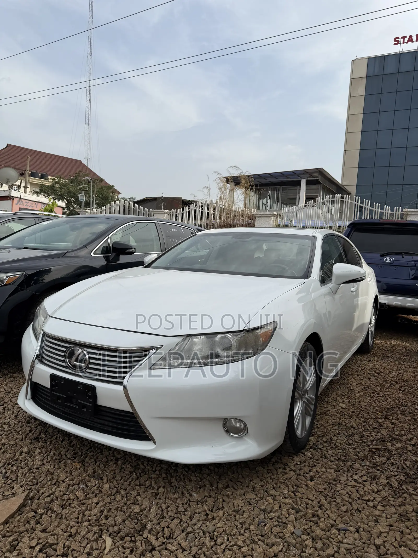 Lexus ES 350 FWD 2014 White