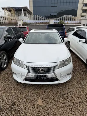 Lexus ES 350 FWD 2014 White
