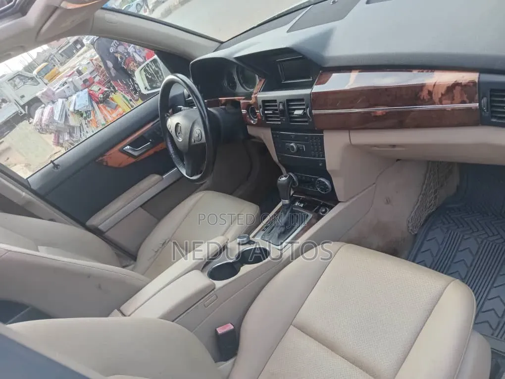 Mercedes-Benz GLK-Class 2010 White