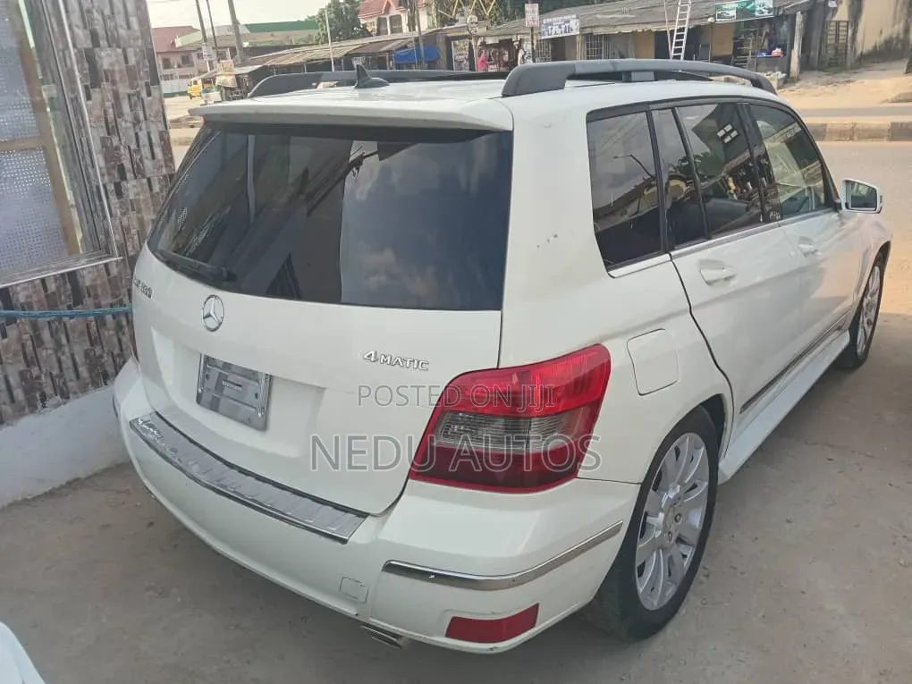 Mercedes-Benz GLK-Class 2010 White