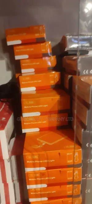 Mobile Phone Influencer Light