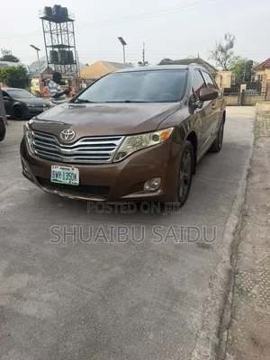 Toyota Venza V6 2010 Maroon