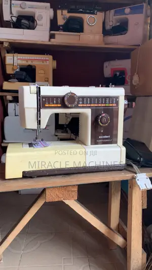 Sewing Machine. Heavy Duty