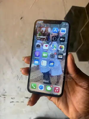 Apple iPhone X 64 GB White