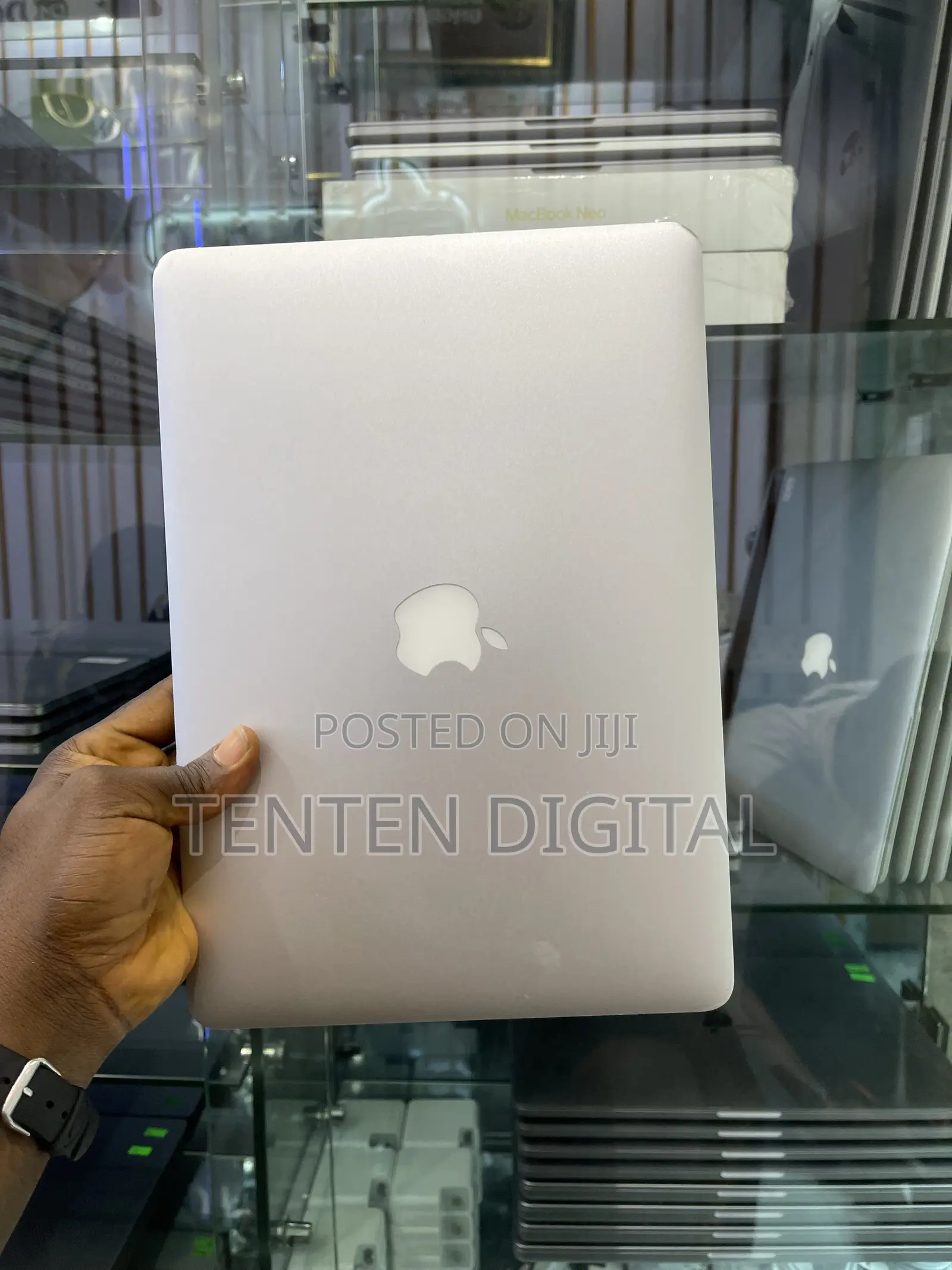 Laptop Apple MacBook Pro 2015 8GB Intel Core i7 SSD 256GB