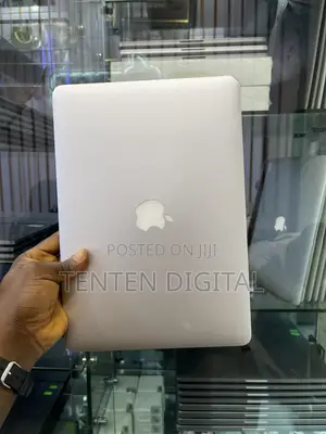 Laptop Apple MacBook Pro 2015 8GB Intel Core i7 SSD 256GB