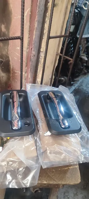 Sef of Front Door Handle Hummer 2