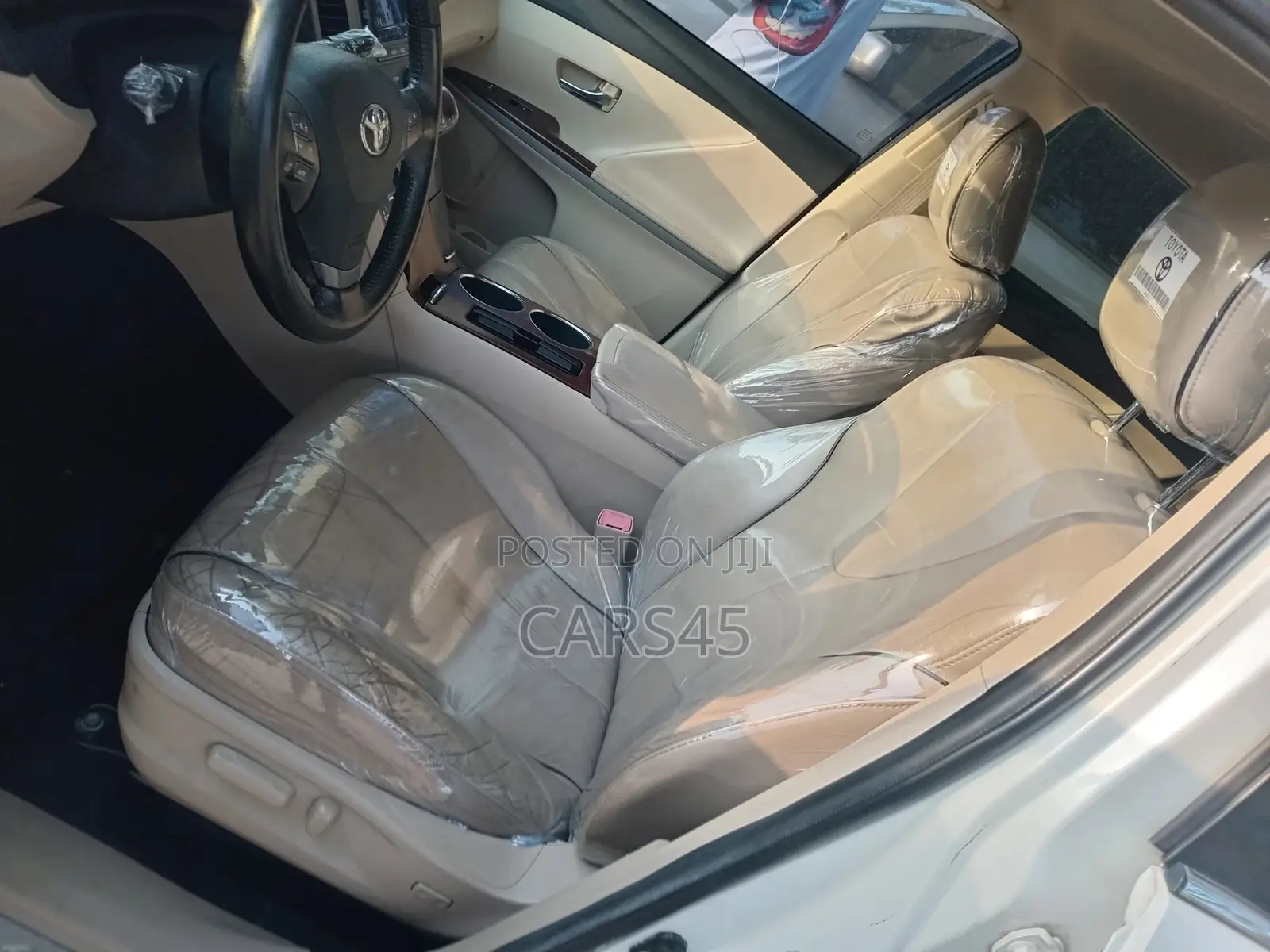 Toyota Venza 2011 White