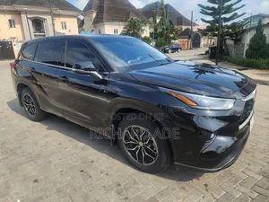 Toyota Highlander XSE 2021 Black