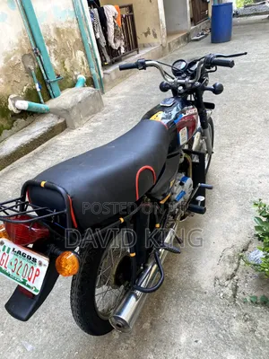 Bajaj Boxer 2024 Red