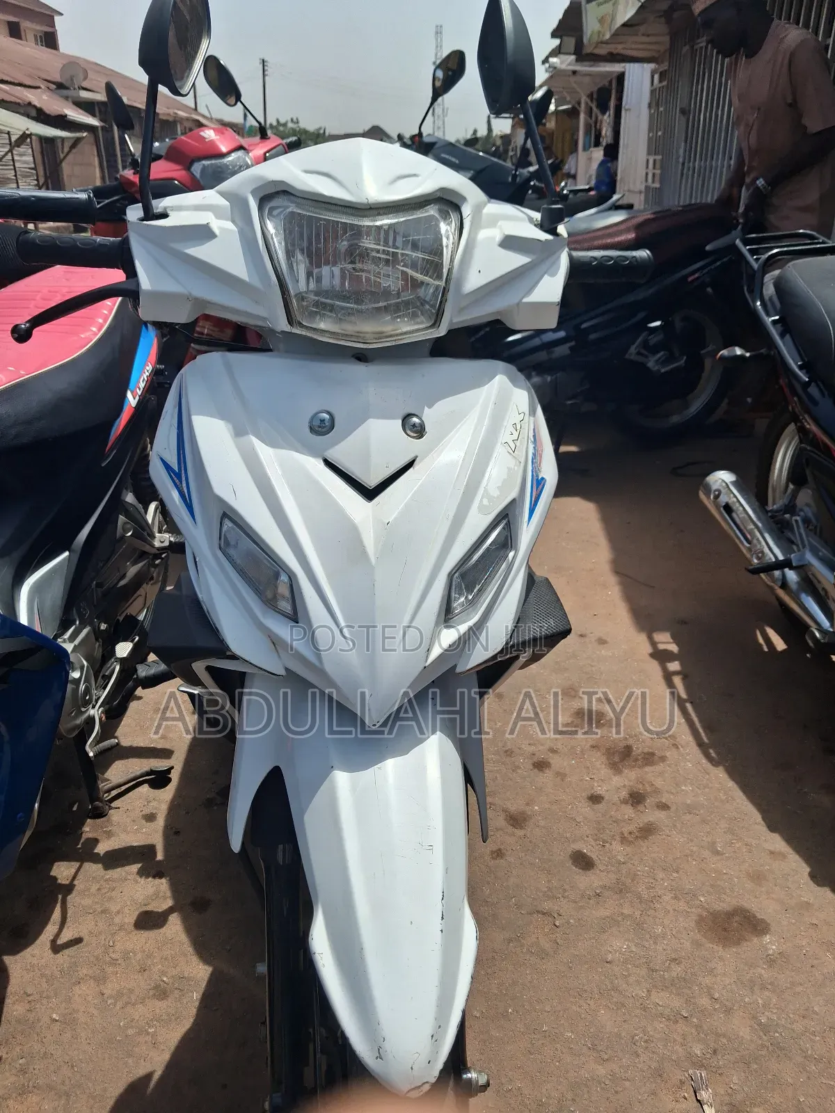 TVS Neo NX 2025 White