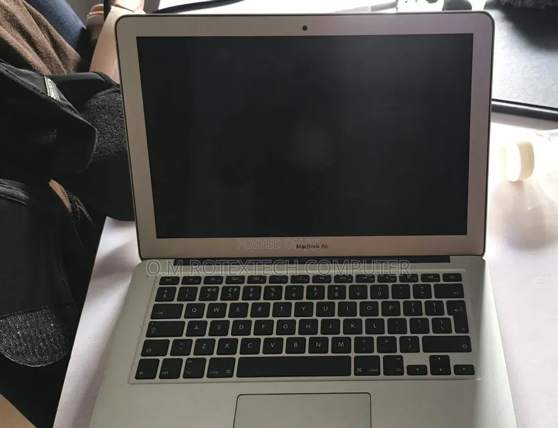 Laptop Apple MacBook Air 2013 4GB Intel Core i5 SSD 128GB