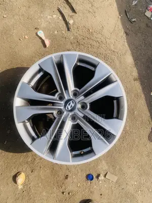 Original Hyundai 17’’ Alloy Rims