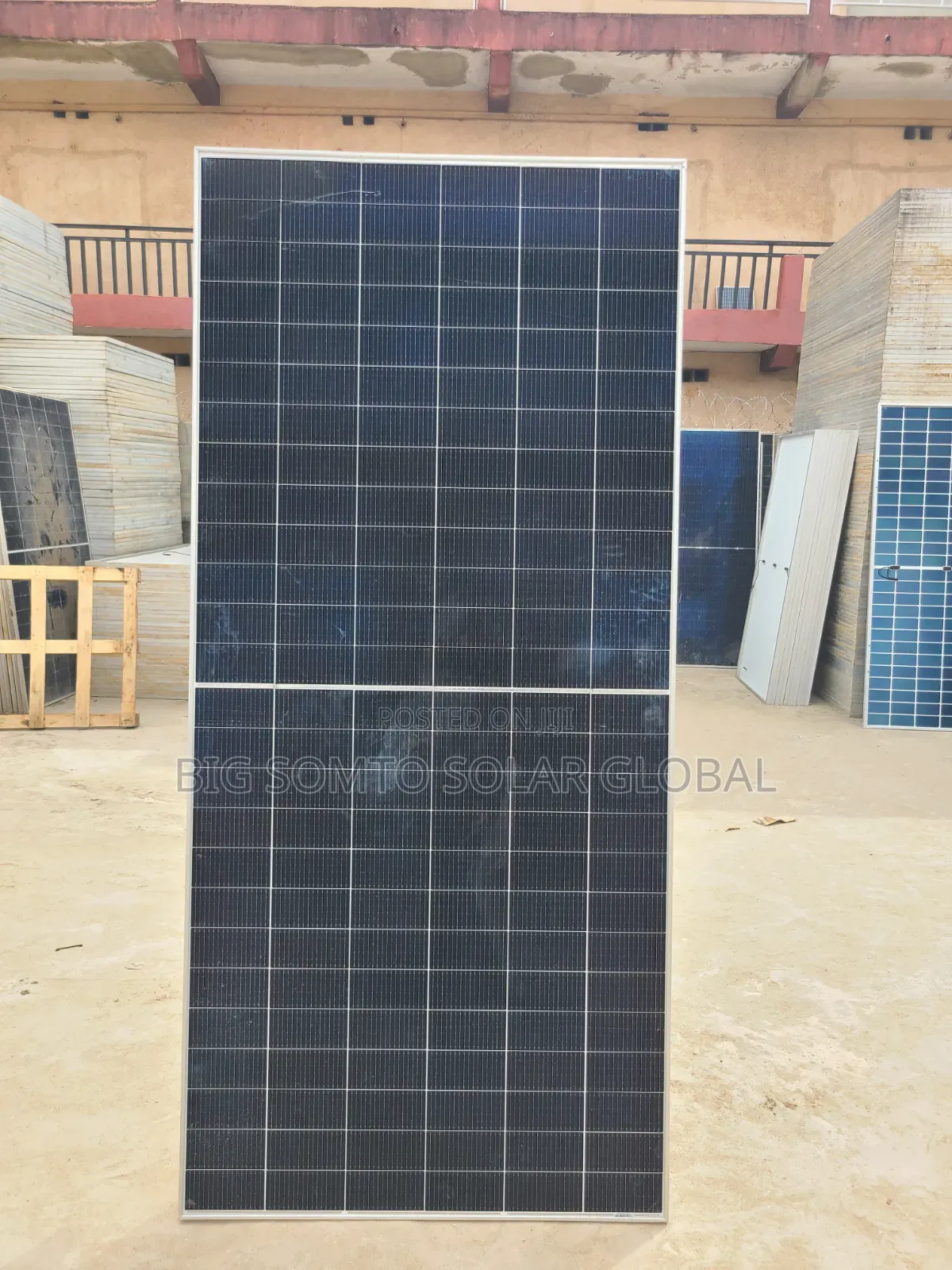 650watts Jinko Solar Panel