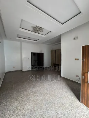 4bdrm Duplex in Chevron for rent