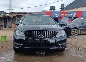 Mercedes-Benz C300 2010 Black