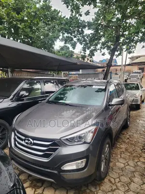 Hyundai Santa Fe Limited 4dr SUV (3.3L 6cyl 6A) 2015 Gray